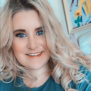 Meet your Posher, Kaitlynn